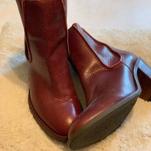 Matisse zip back boots reddish brown size 6